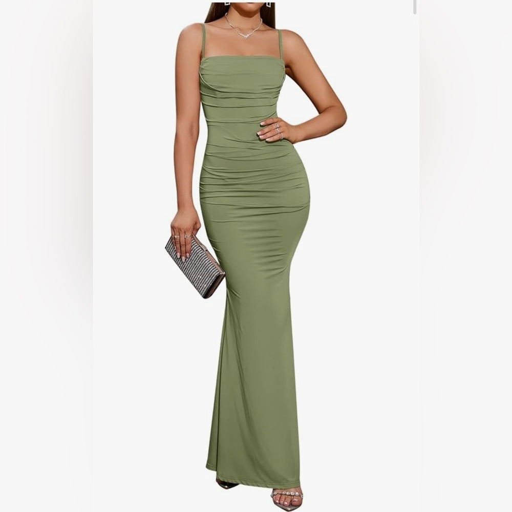 Elegant Green Evening Gown